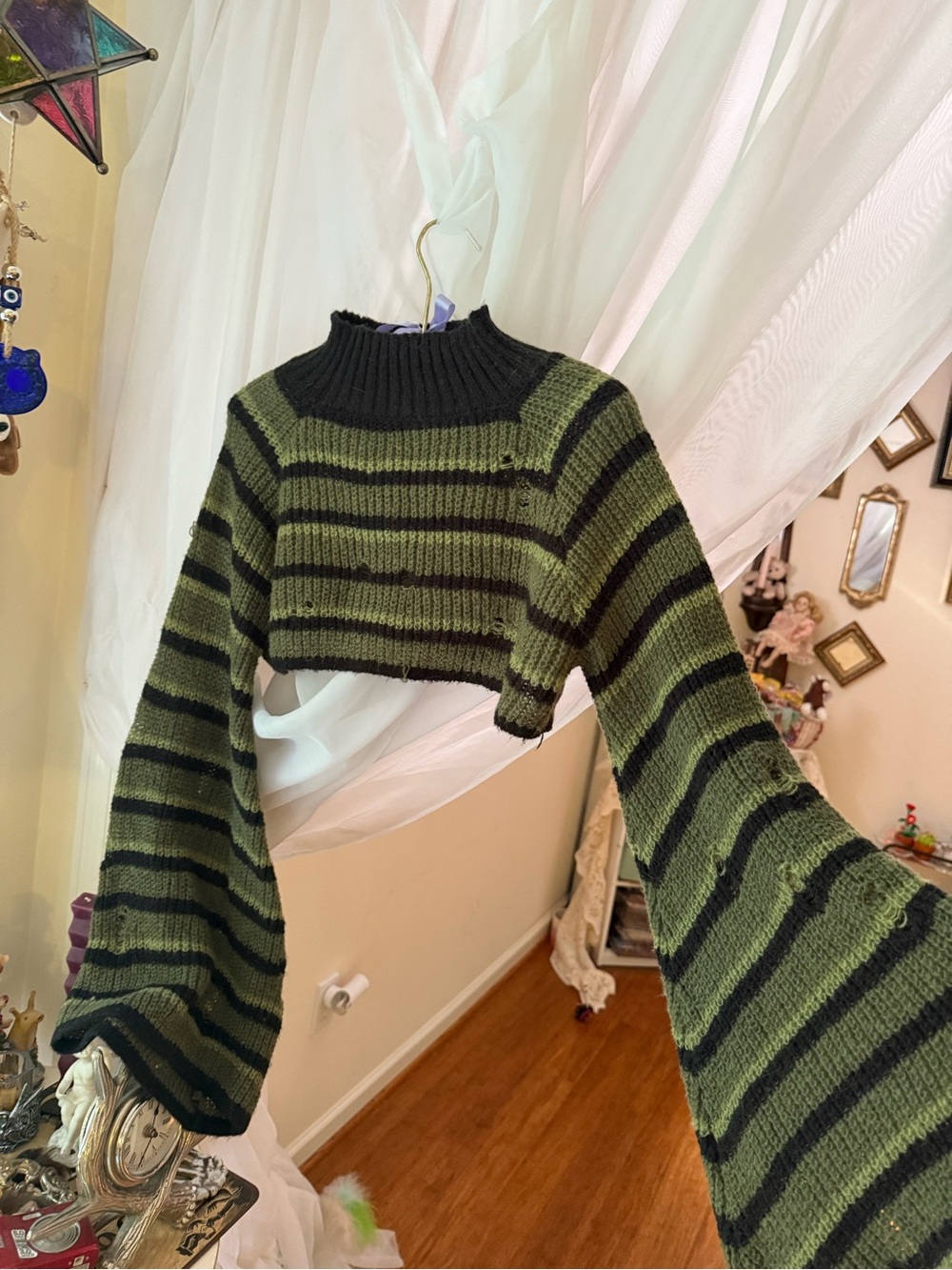 SHEIN Olive Green & Black Striped Cropped Knit Sweater